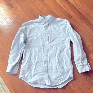 Men’s vineyard vines whale shirt, size medium